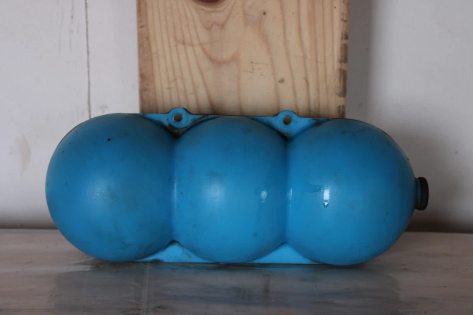 Acumulador de presión hidráulica Audi A4 2002-2005 Foto 2 de 3