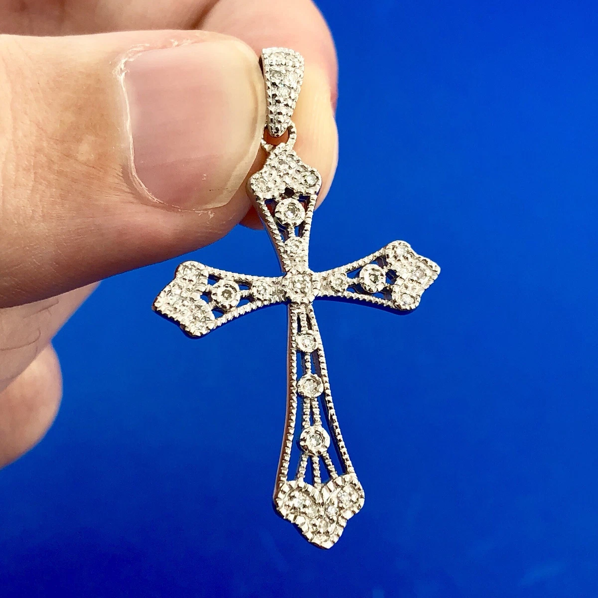 Silver filigree outlet cross necklace