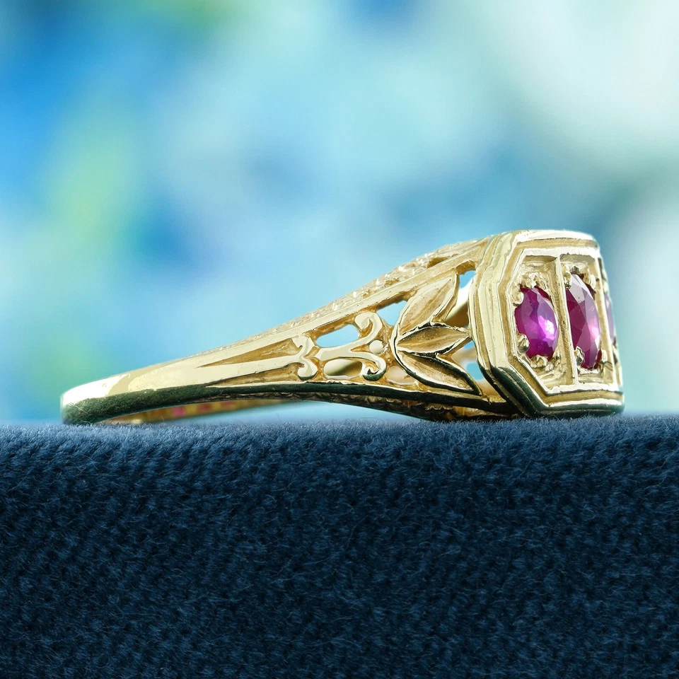 14K Yellow Gold Natural Ruby Vintage Style Three Stone Ring - Image 4 of 4