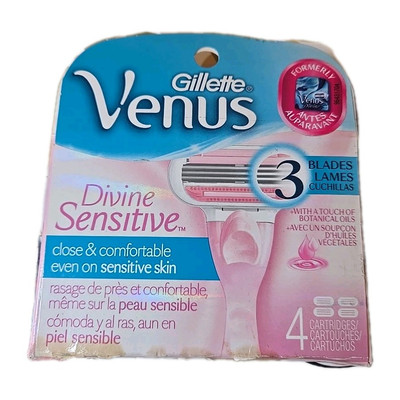 4 Ct.-Gillette Venus Divine  Sensitive Razor Refill Blade Cartridges,Sealed