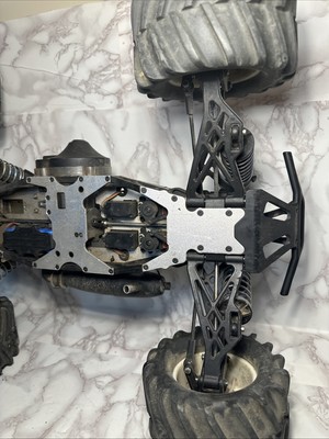 ロッシ 1/8 LOSI LST Mach 427 ラジコン エンジン ロッシ 1/8 LOSI LST Mach 427 ラジコン エンジン