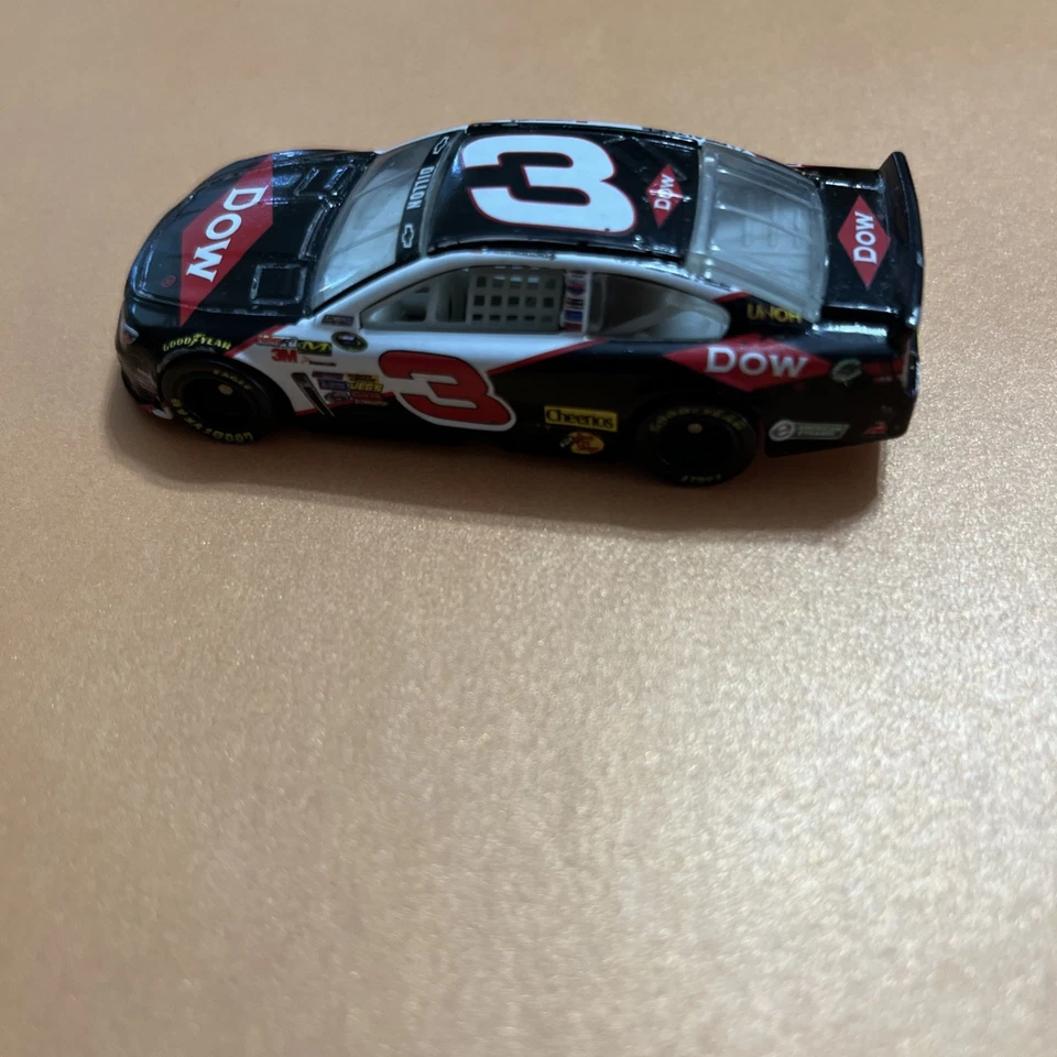 1:64 ACTION NASCAR AUTHENTICS 2013 #3 DOW RCR CHEVY SS AUSTIN DILLON - Image 3 of 4
