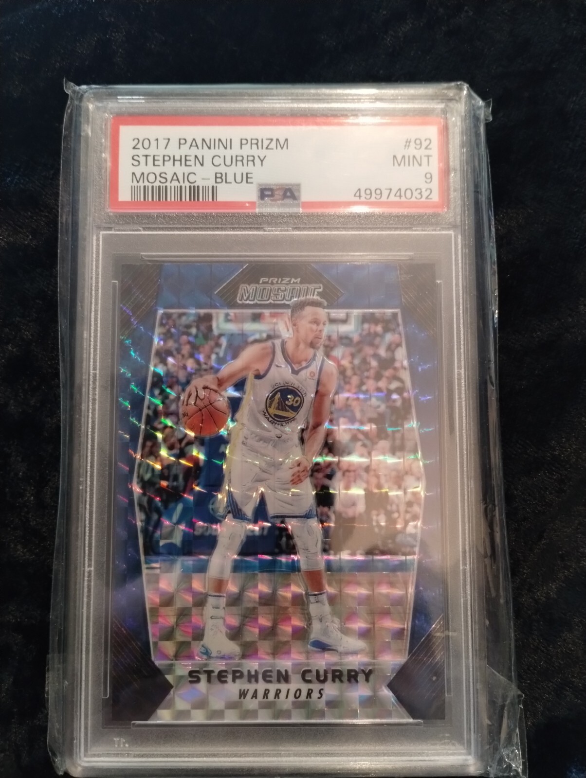2017 Panini Prizm Stephen Curry Mosaic Blue PSA 9 Warriors SP