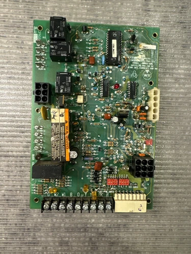 Trane CNT02536 CNT2536 C341033P01 50A61-605 Furnace Control Circuit Board