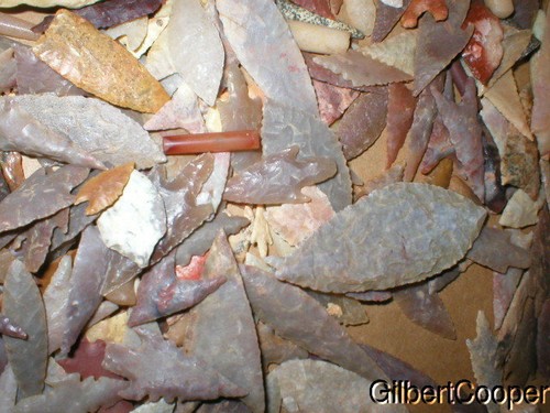 1 NEOLITHIC AFRICAN  JEWEL ARROWHEAD -- EBAYS FINEST--