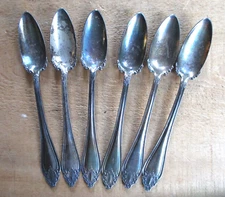 6 ANTIQUE ORNATE 1910 era R & B SILVERPLATE POINTY GRAPEFRUIT SPOONS Vintage Lot