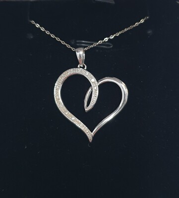 9ct 375 DIA white Gold Diamond Twisted Heart Pendant Necklace