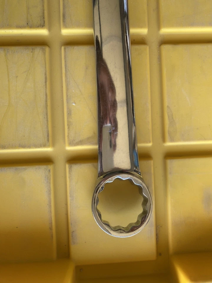 Snap-On Tools USA 32mm Metric 12 Point Flank Drive Combination Wrench OEXM320 - Image 3 of 4