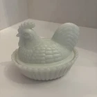 Vtg Westmoreland Rooster On A Nest White Milk Glass Farmhouse 5x4.5