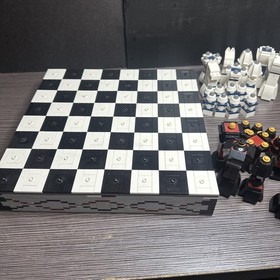 LEGO 40174 COMPLETE Chess Set -Retired-  No Box or Manual or Checkers