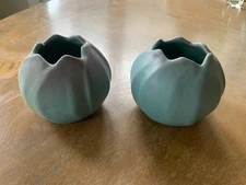 Rosemeade Vintage Small Art Pottery Vases North Dakota Blue to Violet 3"