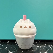 Pusheen’s Stormy boba tea squishy