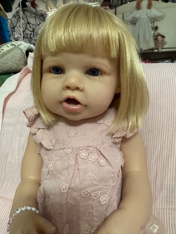 reborn toddler Elora by Jannie de Lange
