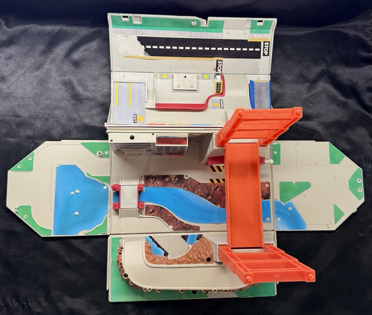 HUGE Micro Machines MEGA BUNDLE Super City Toolbox Car Wash