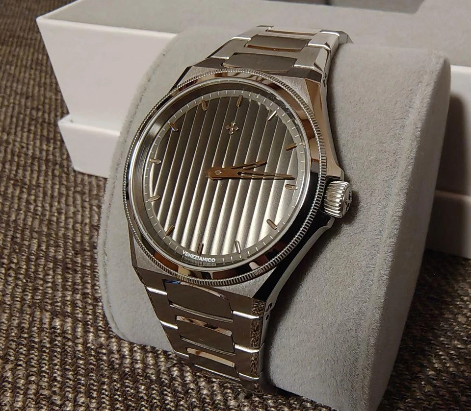 Reloj Automático Venezianico Arsenale 40mm Esfera Gris Acabado Lujo Caja Foto 2 de 4