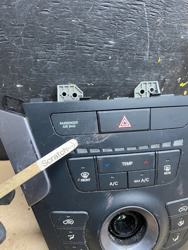 Hyundai Santa Fe 2013 a 2016 climatizador automático aire acondicionado control de calefacción OEM T8526 DG Foto 2 de 4