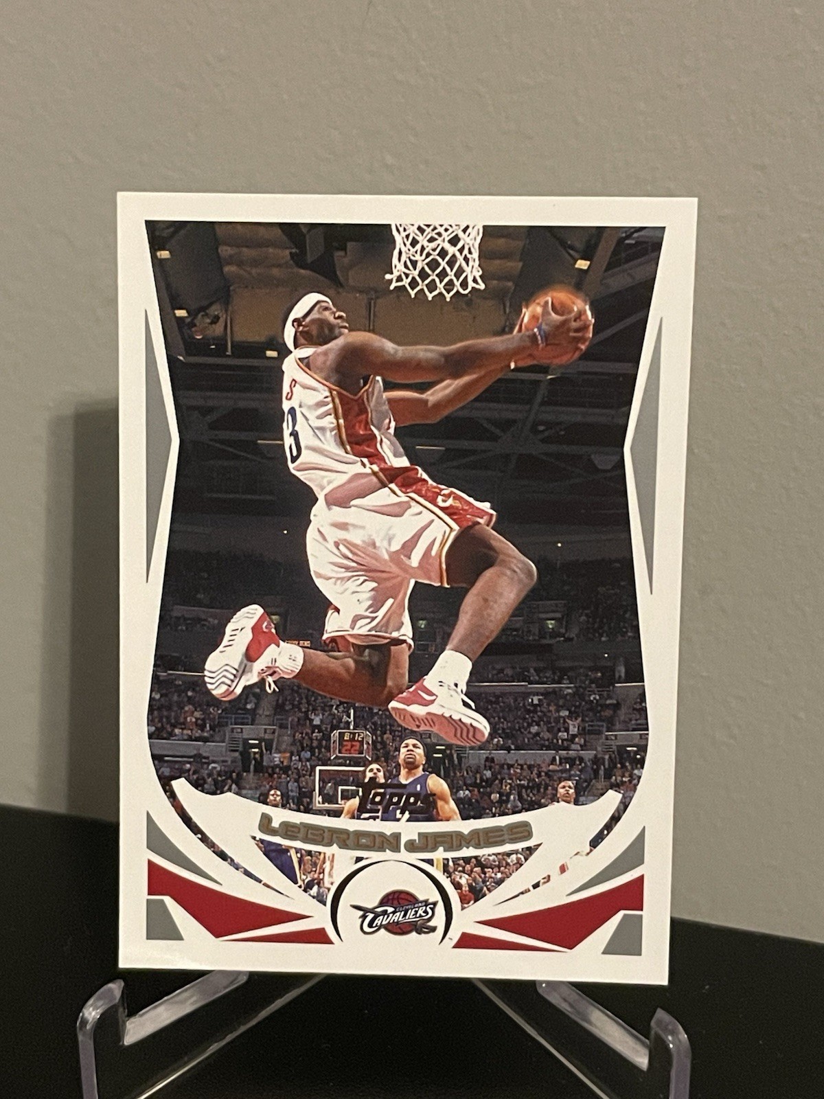 2004-05 Topps LeBron James #23 Cleveland Cavaliers