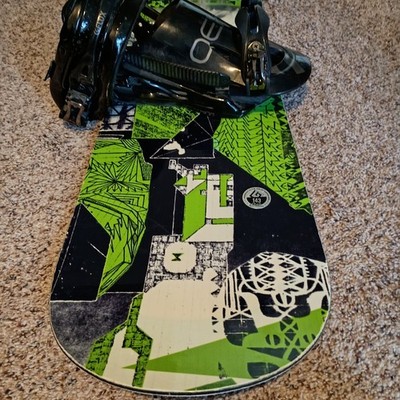 Gnu 143 Snowboard w/ RK Flux Bind Bindings