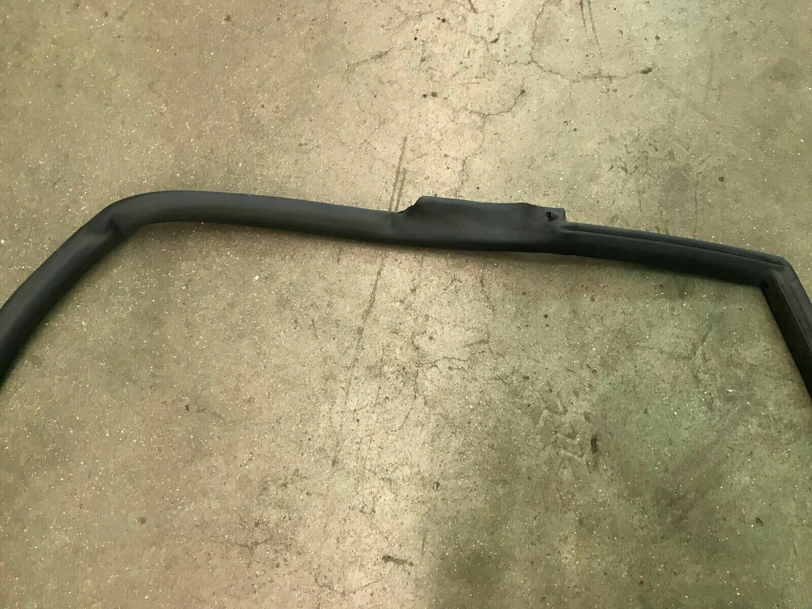 LAMBORGHINI GALLARDO SPYDER DRIVER LEFT DOOR STRIP SEAL GASKET OEM 407831707A