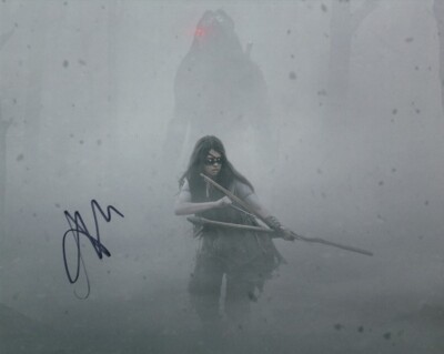AMBER MIDTHUNDER signed Autogramm 20x25cm PREY in Person autograph COA