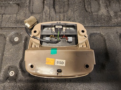 2004 Kia Optima OEM Overhead Map Dome Light Console w/ Sunglass Cubby - Picture 4 of 4
