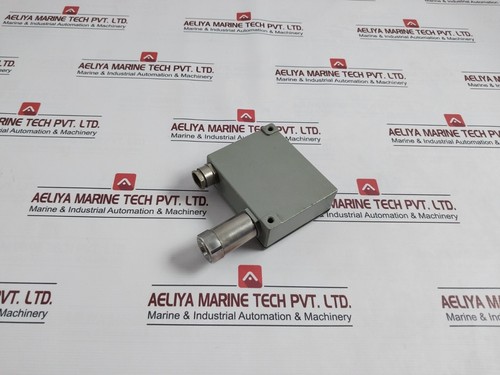 Trafag 8202.77.2210 Pressure Sensor Control 0-6BAR-G 0-0.6 MPA-G 12-34VDC/4.20MA - Picture 3 of 6