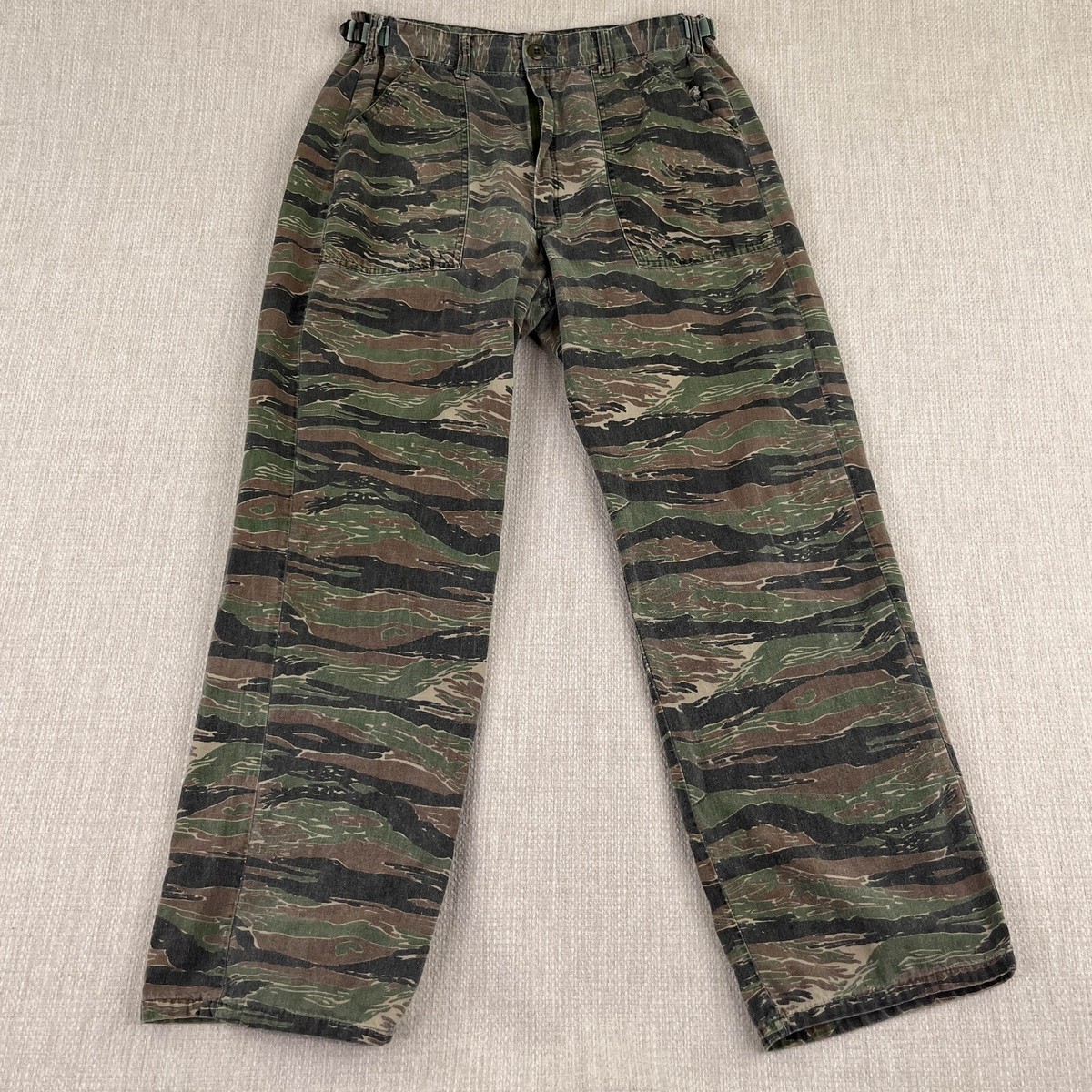 個人装備 Old Military Trousers TIGER STRIPE CAMO Shop Vintage Tiger Stripe Camo Paratrooper Fatigue Pants