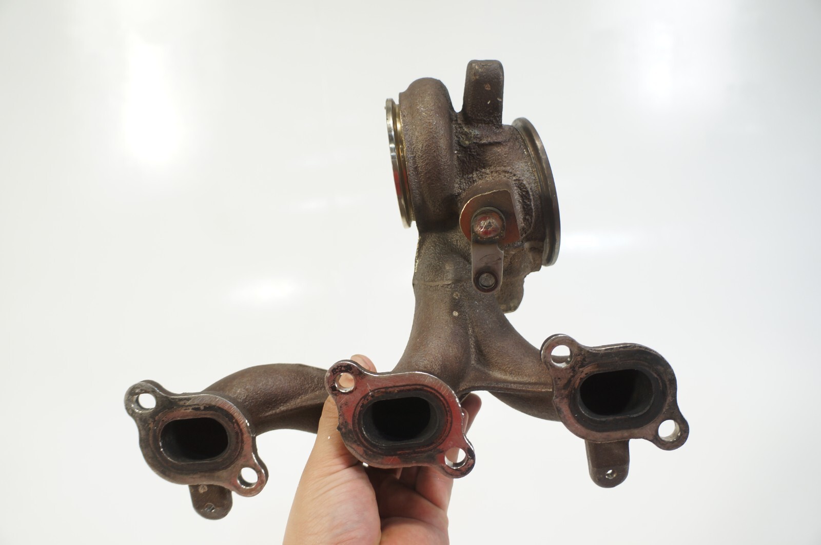 Maserati Quattroporte Ghibli Left Charger Manifold Header Waste Gate housing