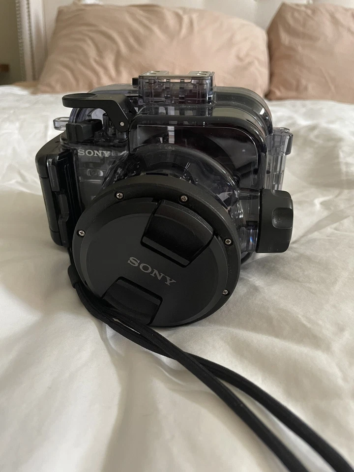 Sony Cyber-Shot 40m Underwater Marine Pack MPK-PHB Waterproof Camera Case - Image 4 of 4