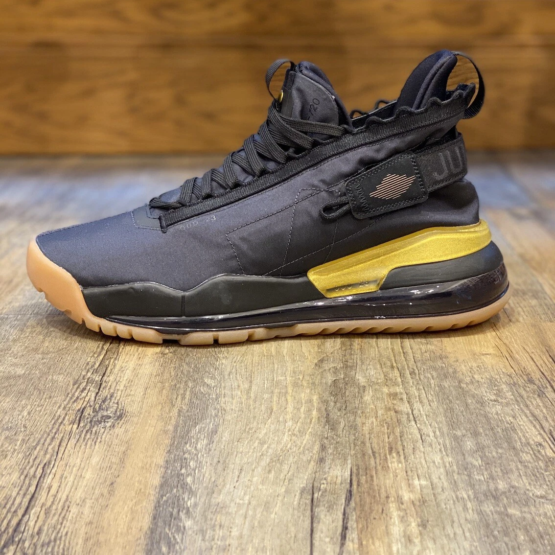 Air max shop 720 nere uomo