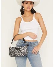 Wrangler Women's Boot Barn Leopard Print Shoulder Bag With Chain - SHY04-8633
