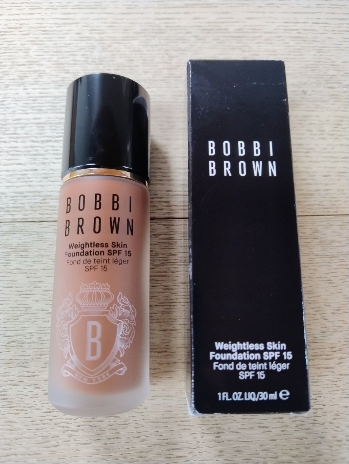 Bobbi Brown Weightless Skin Foundation SPF15 In W-108 Chestnut 30ml.