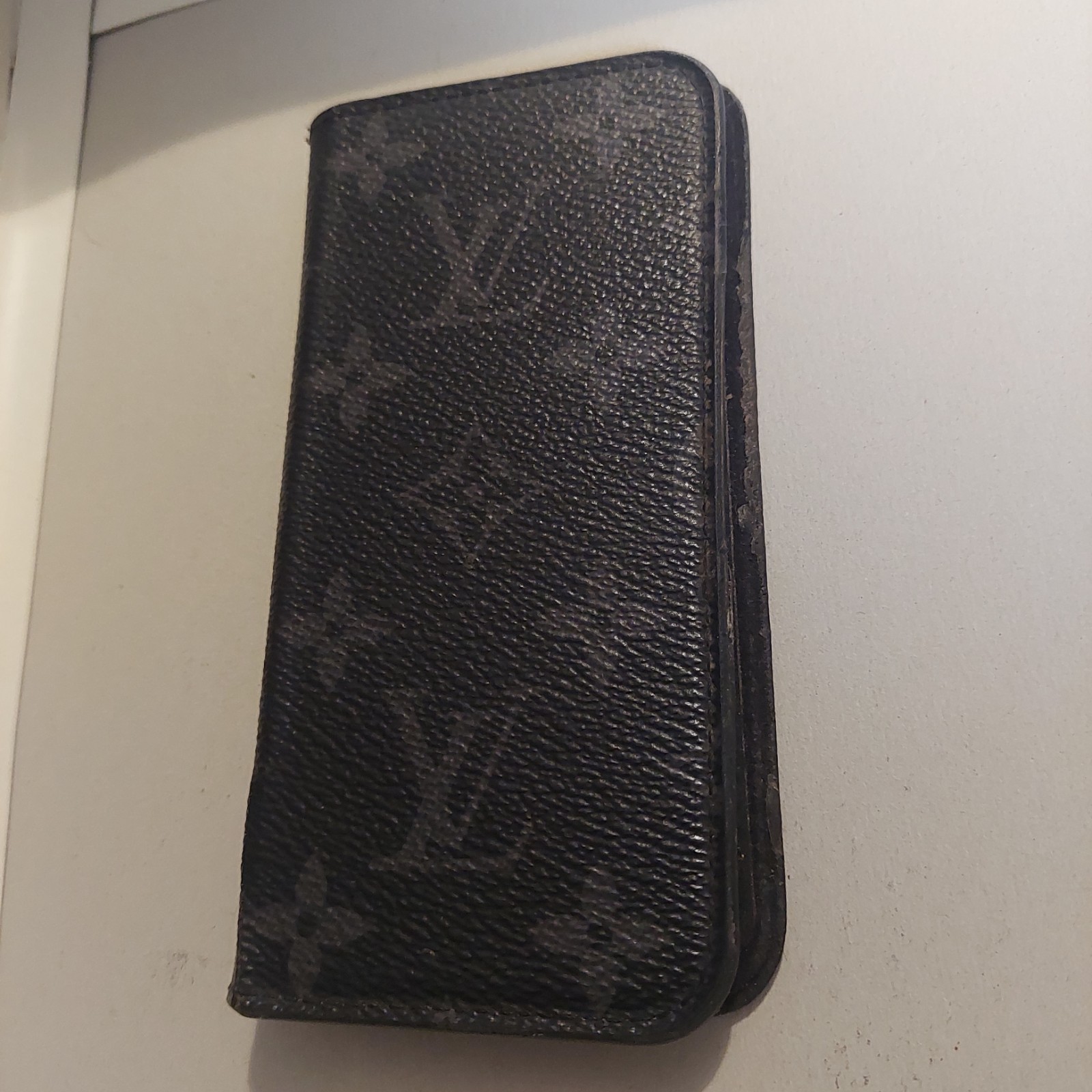 LOUIS VUITTON  Monogram 2018 model smartphone cas… - image 2