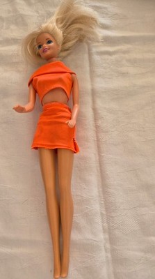 Mattel  INC. 1966  China  Barbiepuppe  blonde mittellange Haare  H: ca. 29 cm