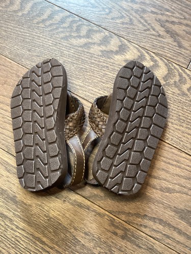 baby Gap Boy 7/8 Brown Faux Leather Braided Flip Flop Sandals w Strap - Picture 2 of 4