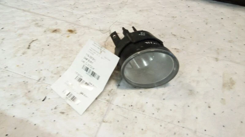 Luz de neblina esquerda para motorista de 2004 Nissan Titan 5106077 - Imagem 2 de 4