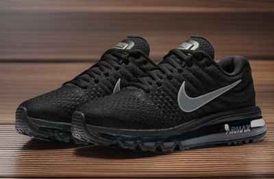 NIKE AirMax Rare Triple Black Silver Swoosh Shoes Mens Size 11.5 NEW Fast Ship