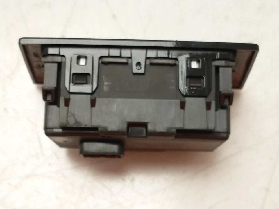 VOLKSWAGEN MULTIVAN HEATER AC CLIMATE CONTROLS 7T0907049 21-24 - Image 2 of 4