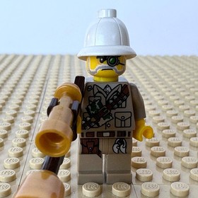 LEGO Monster Fighters: Major Quinton Steele, RIFLE, mof004, 9463, WEREWOLF, 2012