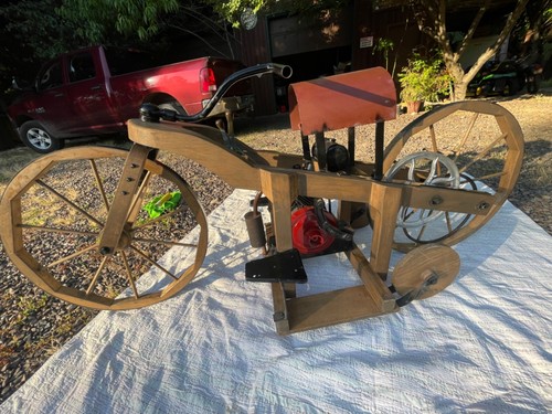 1927 engine Antique 1885 Gottlieb Daimler replica First motorcycle reproduction