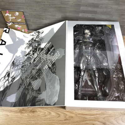 Hot Toys VGM 17 Metal Gear Rising Revengeance Raiden Special