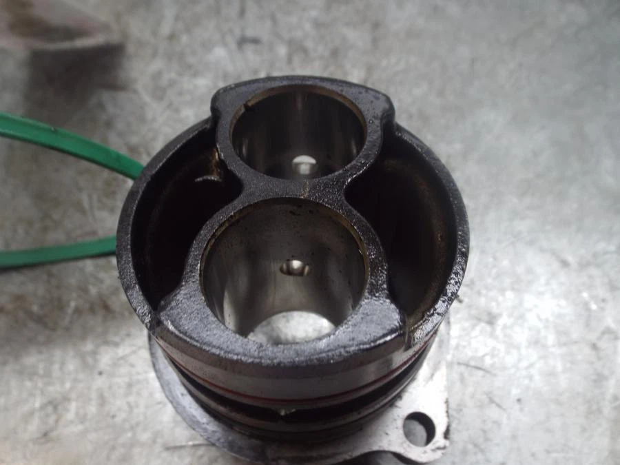 Cubierta de varilla de empuje inferior para motocicleta Yamaha XV1700 Road Star 2003-en  Foto 2 de 4