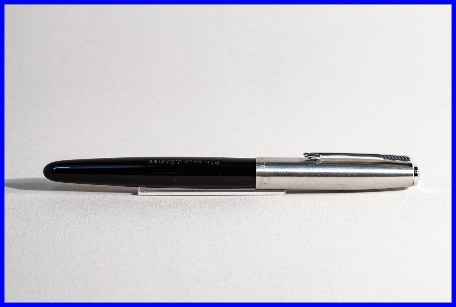 Parker P 21 Fountain Pen in Black & Steel with EF 585 Gold Nib - with Engraving