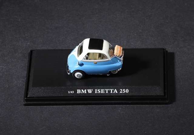 Bmw isetta cararama