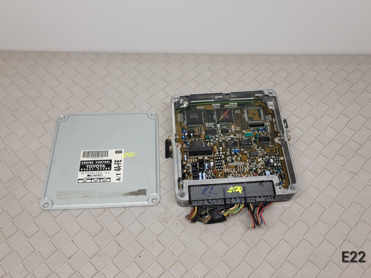 ymkページ Toyota Mark X Engine Computer Module ECM ECU OEM 89661-22A10
