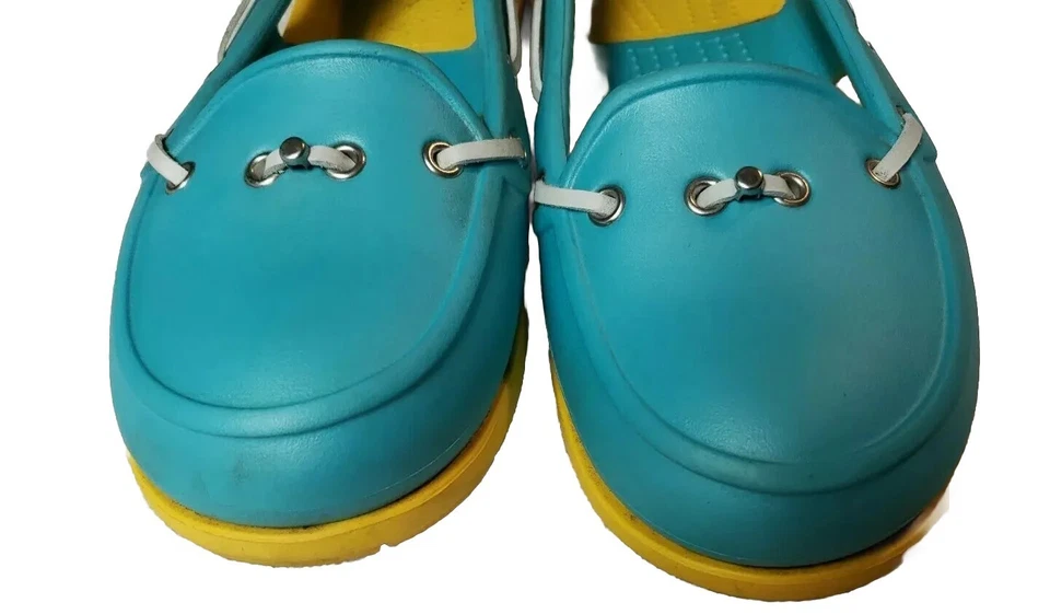 Zapato de barco Crocs Beach Line para mujer talla 10 azul amarillo a rayas mocasín punta cerrada Foto 2 de 4