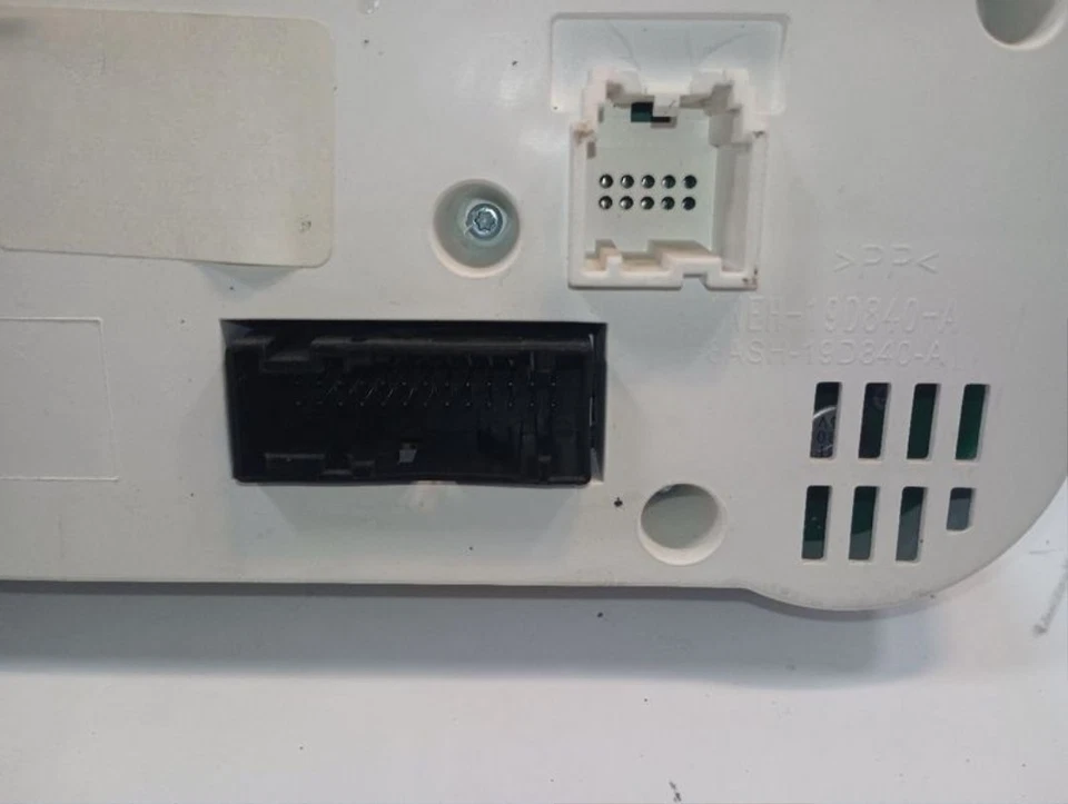 2010-2012 Nissan Frontier Crew Cab AC Heater Climate Control Temperature Oem - Image 3 of 4