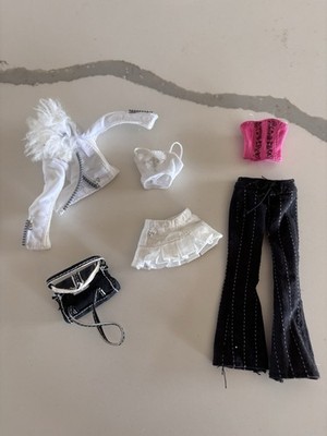 Bratz Doll Boutique Fashion Pack 2 Mix N Match Outfits 2005 Head Gamez RARE