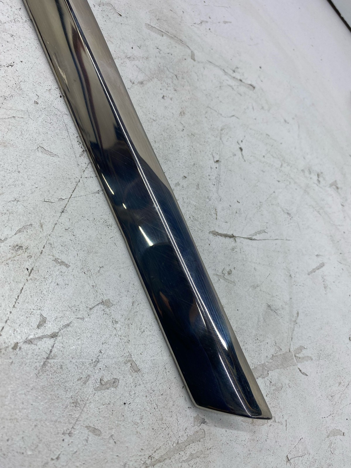 2010-2020 BENTLEY MULSANNE OEM REAR LEFT DRIVER LOWER DOOR MOLDING CHROME
