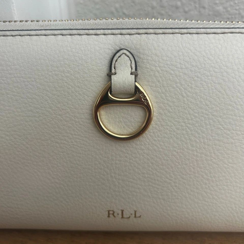 Lauren Ralph Lauren Cartera de Cuero Doble Pliegue Acento Blanco y Dorado Cierre de Cremallera Completa Foto 2 de 4
